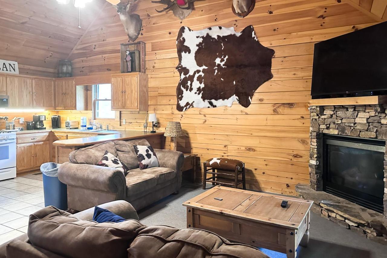 Moose Tracks Lodge พิเจนฟอร์จ ภายนอก รูปภาพ