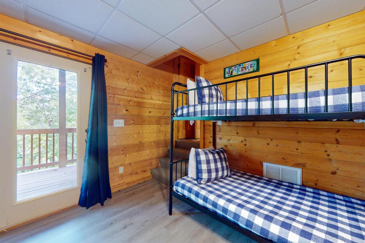 Moose Tracks Lodge พิเจนฟอร์จ ภายนอก รูปภาพ
