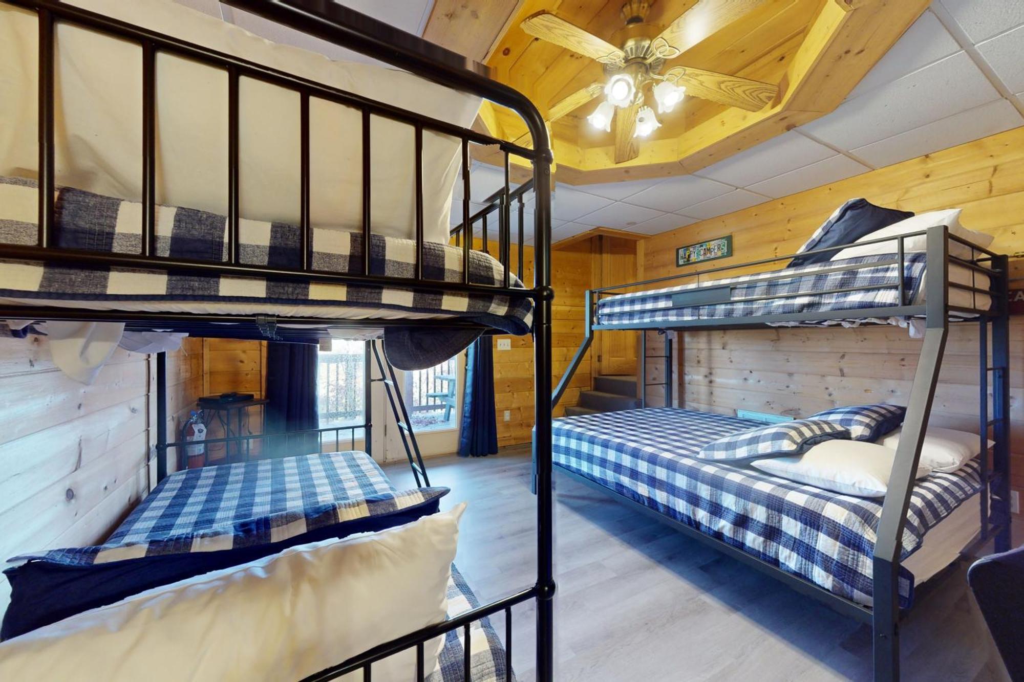 Moose Tracks Lodge พิเจนฟอร์จ ภายนอก รูปภาพ